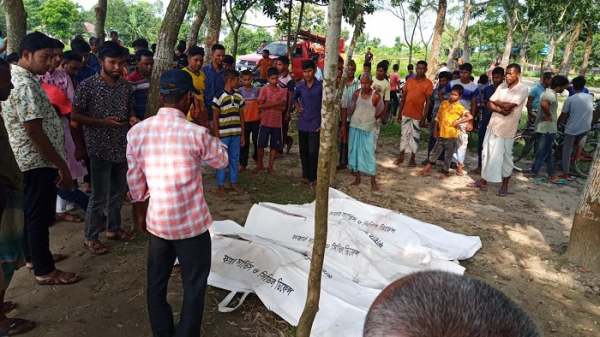 বোদায়-নৌকা-ডুবি-আত্রাই-নদী-থেকে-৭-লাশ-উদ্ধার