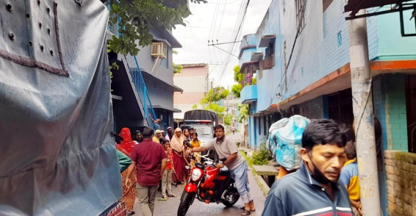 দুপুরে-বাসা-ভাড়া-নিয়ে-রাতে-স্ত্রীকে-হত্যা-স্বামী-পলাতক