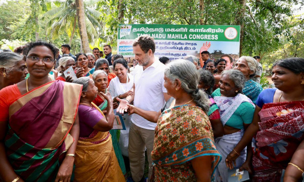 লং-মার্চে-নেমে-বিয়ের-প্রস্তাব-পেলেন-রাহুল-গান্ধী