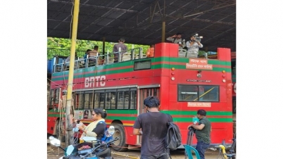 যে পথে যাবে সানজিদাদের ছাদখোলা বাস