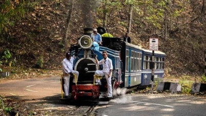 ফের চালু হচ্ছে ‘টয় ট্রেন’, যুক্ত হচ্ছে এসি কোচ