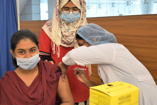 ৩-অক্টোবরের-মধ্যে-টিকা-নেয়ার-আহ্বান-স্বাস্থ্যের-ডিজির