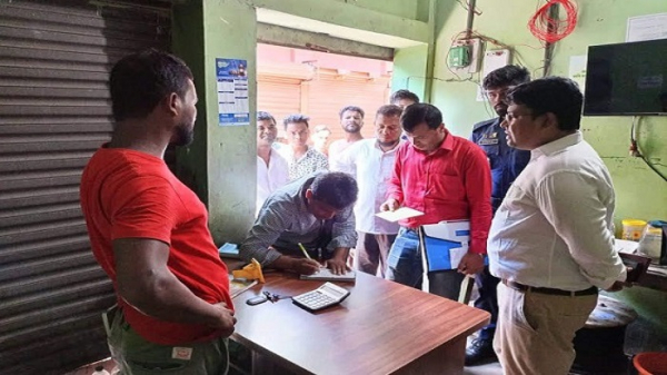 ফেনীতে-অবৈধ-ক্যাবল-অপারেটর-প্রতিষ্ঠানকে-জরিমানা