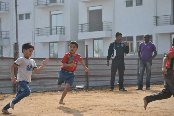 শৈশব-ফেরাতে-মোবাইল-টিভির-ওপর-নিষেধাজ্ঞা