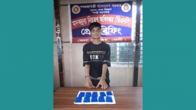 ফেনীতে ইয়াবাসহ রোহিঙ্গা যুবক আটক