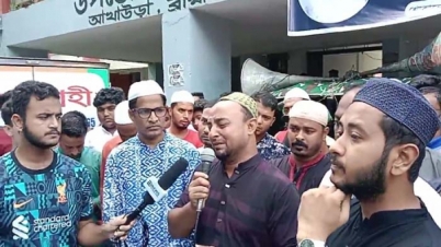 কাঁদলেন, কাঁদালেন ছাত্রলীগ সভাপতি