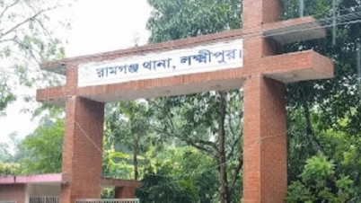 নিজ দোকানে ঝুলছিল ব্যবসায়ীর দেহ 