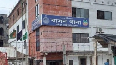 সেতুর পাশে বস্তায় পেঁচানো নবজাতকের লাশ