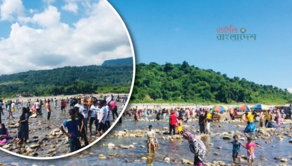 সাদা-পাথরের-পানির-শীতল-স্পর্শের-ছোঁয়ায়-পর্যটকরা